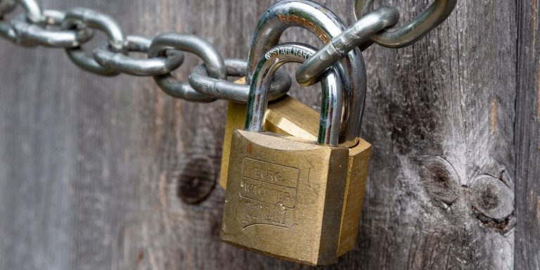 Chain with Locks