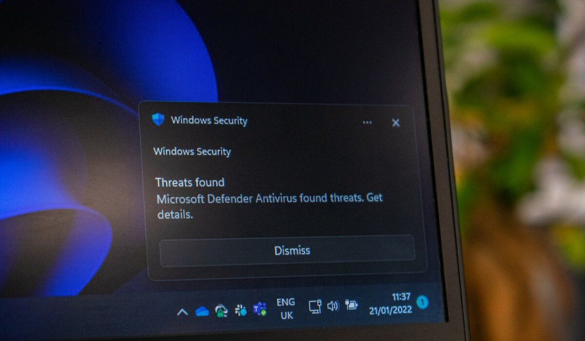 显示威胁的 Windows Defender 图像