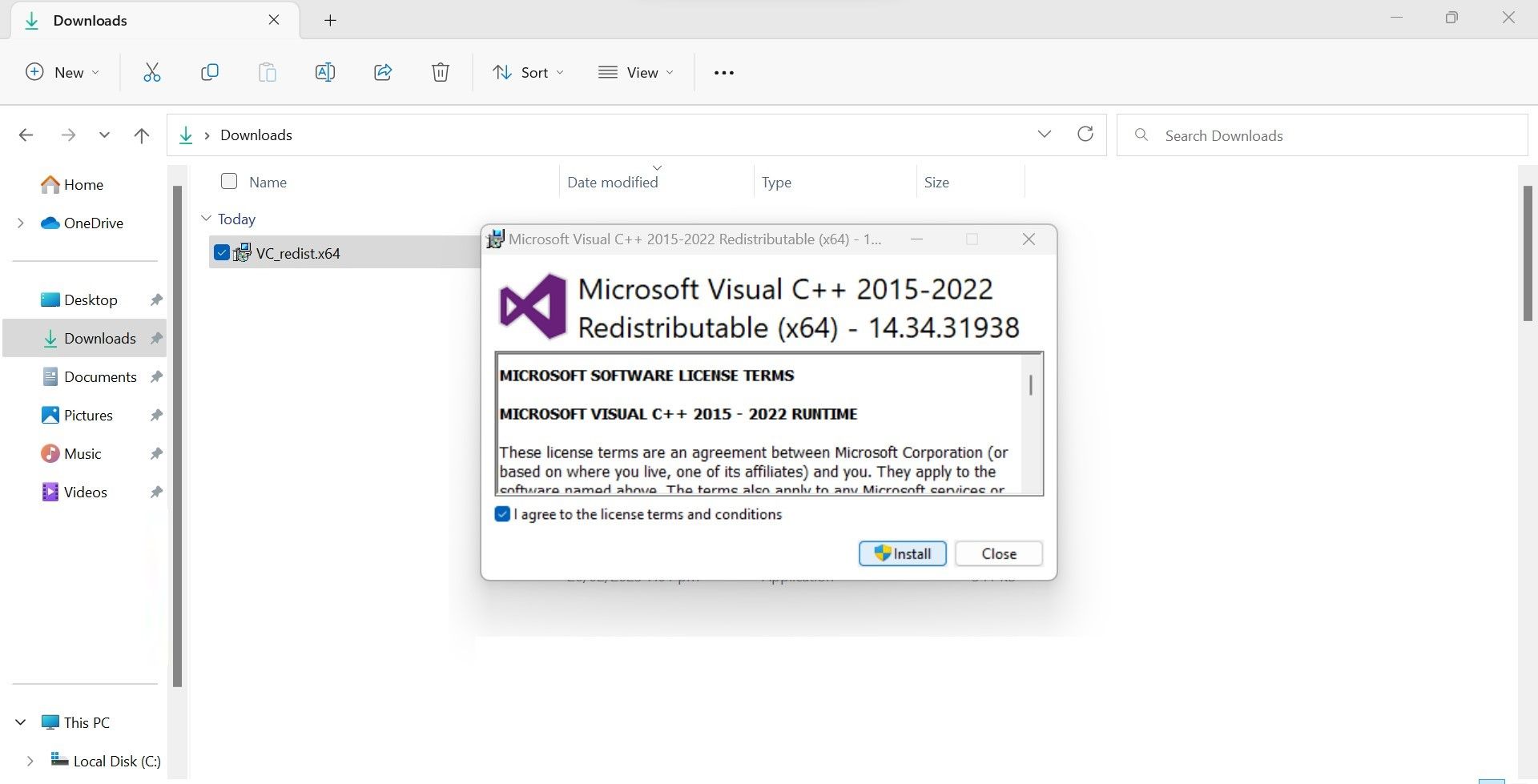 单击 Windows 文件资源管理器中 VC Redist 可执行文件安装窗口中的安装按钮