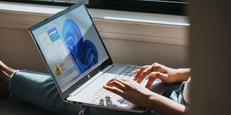windows 11 laptop