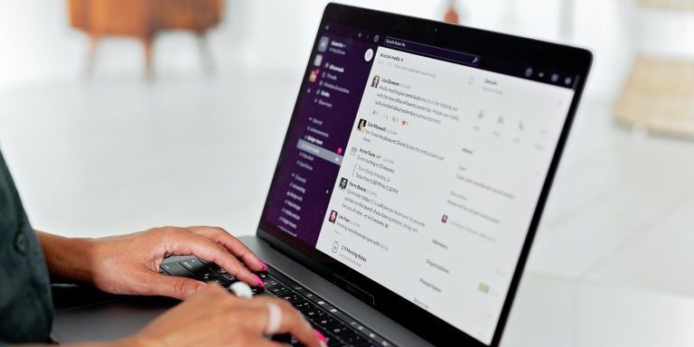 how to create a basic poll on slack using emojis