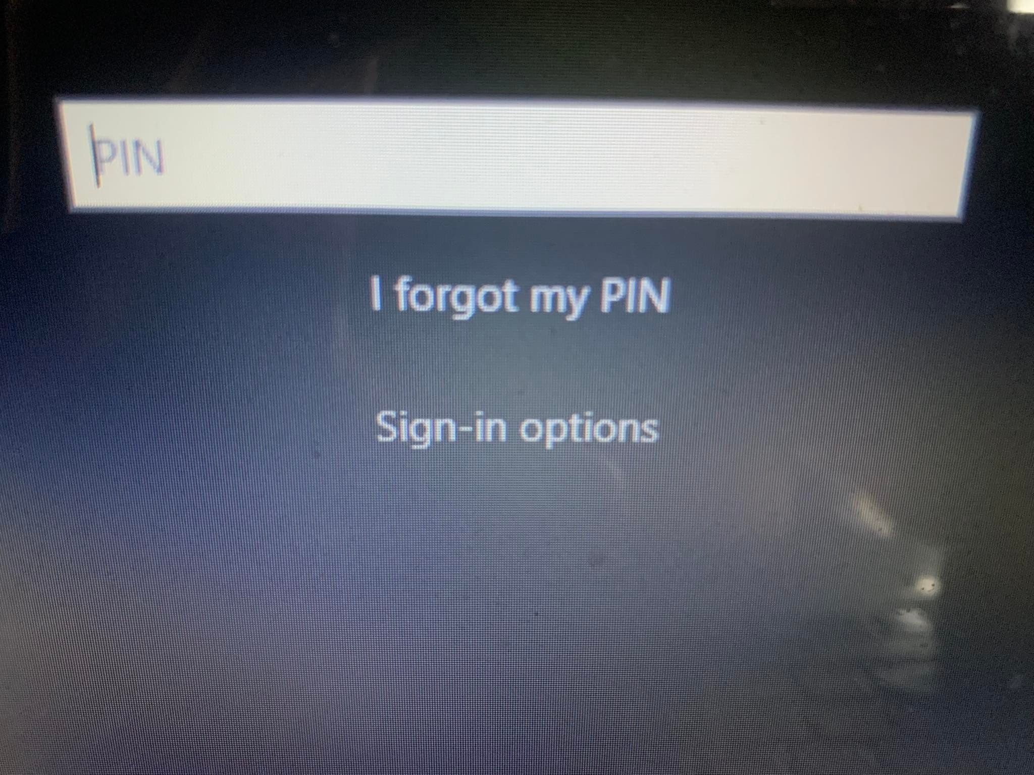 在 Windows 主屏幕中单击“我忘记了 PIN”