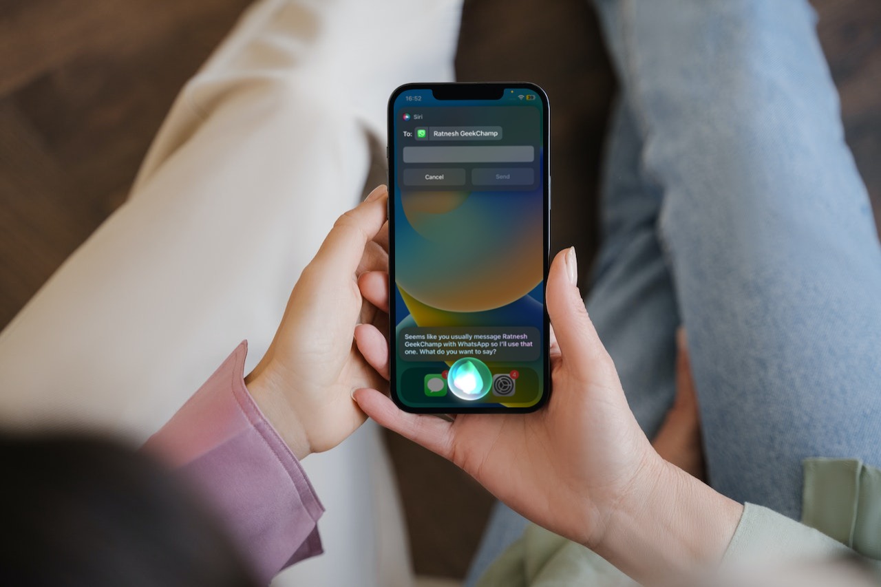 How to Change App Used to Send a Message with Siri in iOS 17