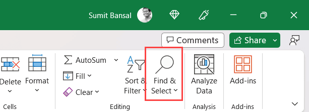 单击功能区中的“查找并选择”选项